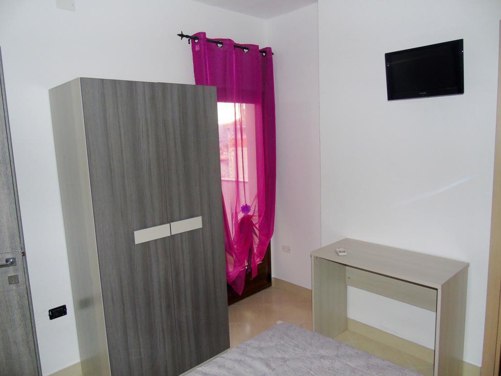 B&Birs Oliena Ruang foto
